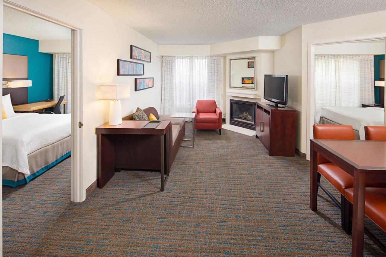 Residence Inn By Marriott Detroit Livonia Exterior foto