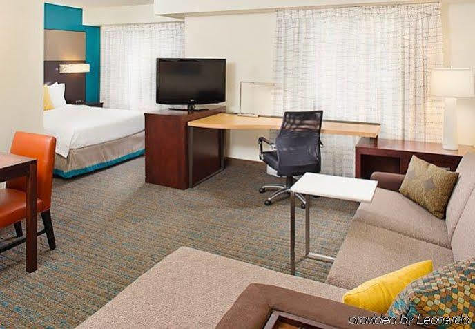 Residence Inn By Marriott Detroit Livonia Exterior foto